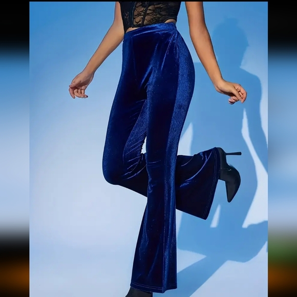 Trend4us Luxe Velvet High-Waisted Flared Pants